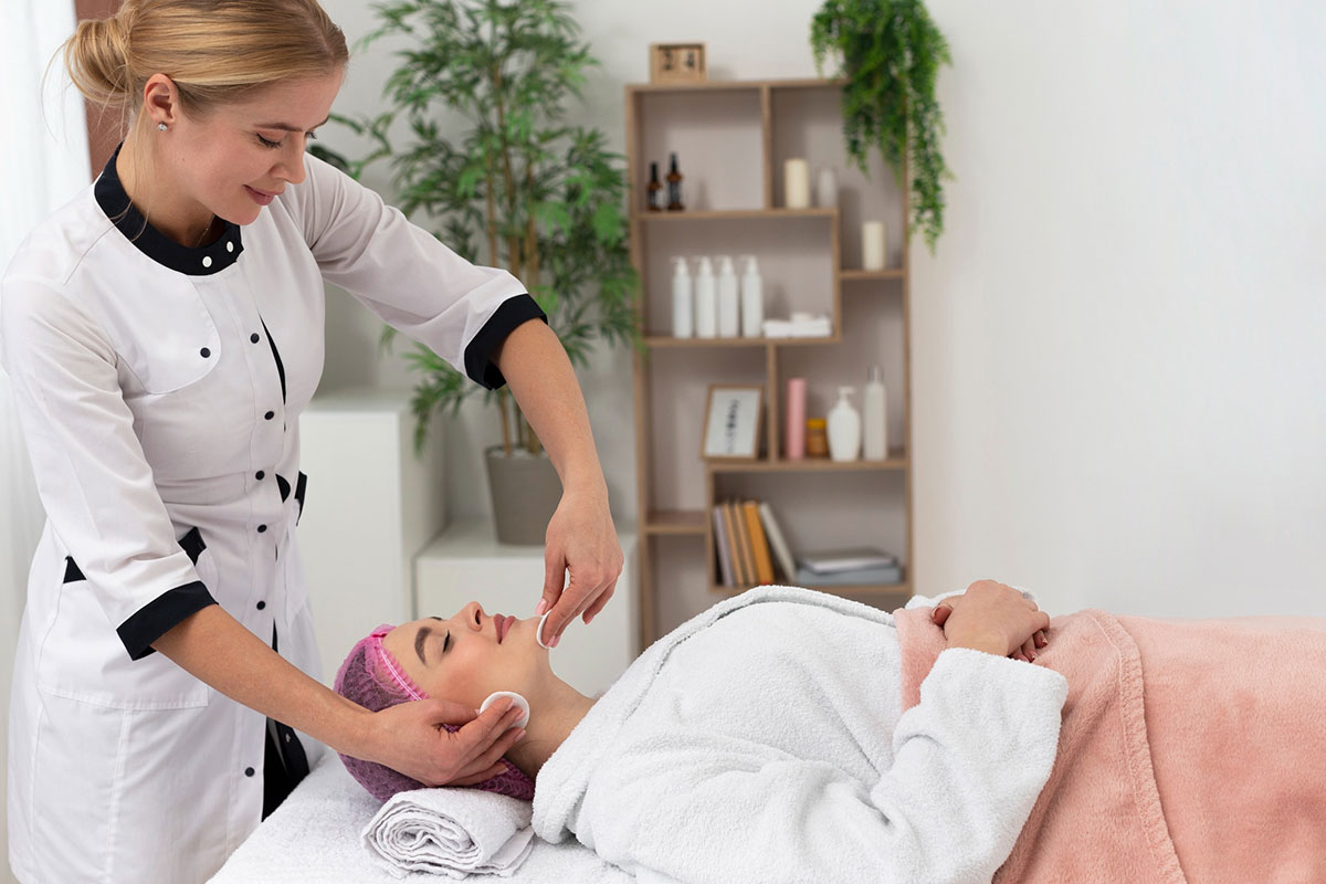 Beauty Therapist